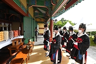 23일 오후 충남 금산 칠백의총에서 임진왜란 당시 왜적과 맞서 싸우다 순절한 호국선열을 기리는 ‘제429주년 순의제향’이 진행되고 있다.