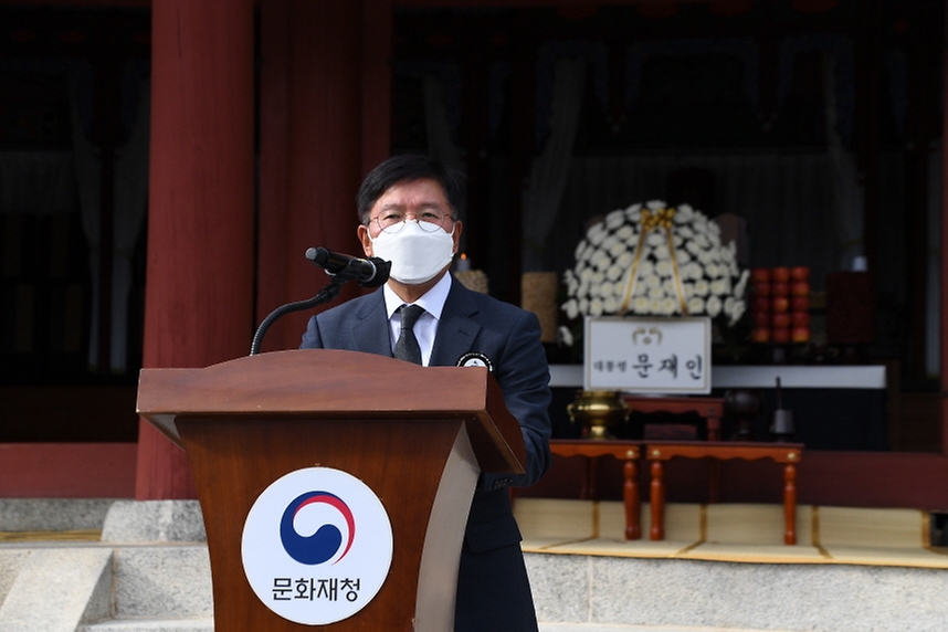 김현모 문화재청장이 26일 오후 전북 남원시 만인의총에서 열린 제424주년 만인의사 순의제향에 참석해 인사말을 하고 있다.