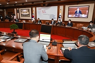 20일 서울 세종로 정부서울청사에서 국무회의가 진행되고 있다.