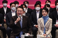 윤석열 대통령이 22일 서울 청와대 영빈관에서 열린 ‘미래 과학자와의 대화’에서 발언하고 있다.