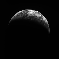 계묘년 새해 첫날 다누리가 달 상공 117km에서 촬영한 지구. (출처=한국항공우주연구원)