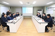 박일준 산업통상자원부 2차관이 22일 서울 강서구 마곡동 LG사이언스파크 연구단지에서 간담회를 하고 있다.