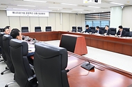 11일 서울 서초구 한전아트센터 대회의실에서 ‘에너지공기업 경영혁신 상황 점검회의’가 진행되고 있다.
