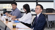 최종균 보건복지부 인구정책실장이 11일 서울 서대문구 국민연금공단 서울 북부지역본부에서 열린 ‘보건복지부 2030 자문단 국민연금 간담회’에 참석하고 있다.