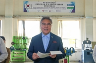 박진 외교부 장관이 2일(현지시간) 코이카(KOICA) 개발협력 사업으로 건립한 우즈베키스탄 사마르칸트 직업훈련원에서 격려사를 하고 있다.