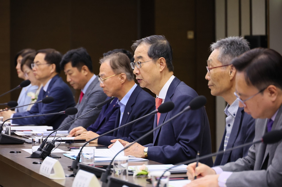 한덕수 국무총리가 5일 세종시 정부세종청사에서 열린 ‘국가보훈위원회’에서 발언하고 있다.