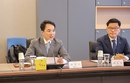 박민식 국가보훈부 장관이 21일 오전 서울시 강동구 중앙보훈병원에서 열린 전국보훈병원장 간담회에 참석하여 인사말씀을 하고 있다