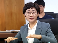 이스란 연금정책국장이 10일 서울 영등포구 소상공인연합회에서 열린 ‘상생의 연금개혁 추진을 위한 소상공인과의 간담회’에서 발언하고 있다.