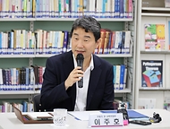 이주호 부총리 겸 교육부장관이 9일 2학기부터 늘봄학교 시범운영 예정인 충남 천안시 천안불당초등학교에서 열린 ‘늘봄학교 현장 간담회’에서 모두발언하고 있다.