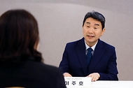 이주호 부총리 겸 교육부장관이 18일 서울 종로구 정부서울청사에서 열린 ‘교권회복 및 보호를 위한 학부모 간담회’에서 발언하고 있다.