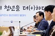 김승호 인사혁신처장이 28일 세종 정부세종청사에서 열린 '제2기 공직인사 청년자문단 발대식'에서 인사말을 하고 있다.