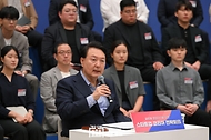 윤석열 대통령이 30일 서울 종로구 청와대 영빈관에서 열린 '스타트업 코리아 전략회의'에서 발언하고 있다.