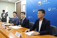 이주호 부총리 겸 교육부장관이 5일 서울 종로구 정부서울청사에서 열린 ‘공교육 정상화를 위한 교육단체 간담회’에서 발언하고 있다.