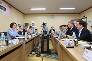 이영 중소벤처기업부 장관이 18일 인천 남동구 파버나인에서 열린 ‘디지털 제조혁신 현장 간담회’에서 발언하고 있다.