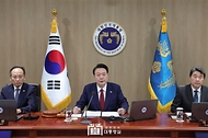 윤석열 대통령이 14일 서울 용산구 대통령실 청사에서 열린 ‘제47회 국무회의’에서 발언하고 있다.