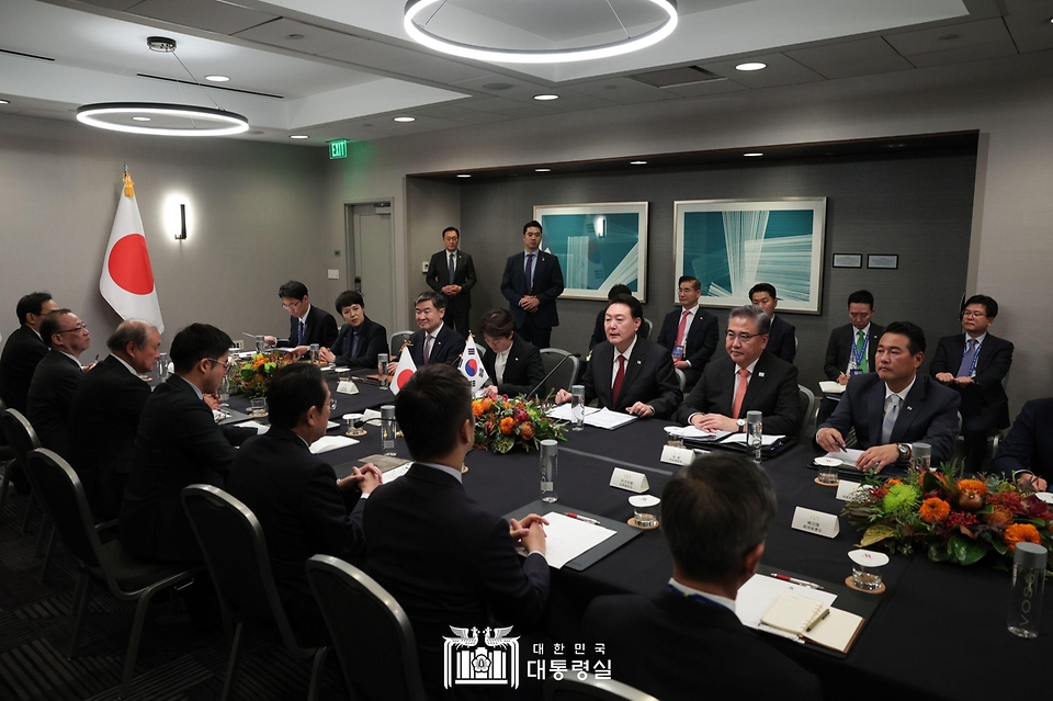 윤석열 대통령이 16일(현지시간) 미국 샌프란시스코 한 호텔에서 열린 ‘한·일 정상회담’에서 발언하고 있다.