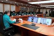 이상민 행정안전부 장관이 19일 서울 종로구 정부서울청사에서 열린 ‘지방행정전산서비스 장애 대책본부’ 회의를 주재하고 있다.
