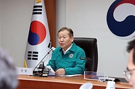 이상민 행정안전부 장관이 19일 서울 종로구 정부서울청사에서 열린 ‘지방행정전산서비스 장애 대책본부’ 회의에 참석해 모두발언하고 있다.