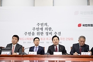 원희룡 국토교통부 장관이 21일 서울 영등포구 국회에서 열린 ‘노후계획도시특별법 연내 통과 촉구를 위한 주민 간담회’에 참석해 발언하고 있다.