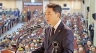 박민식 국가보훈부 장관이 24일 오전 서울시 동작구 국립서울현충원에서 열린 ‘故 채명신 명예회장 10주기 추도식’에 참석하여 추모사를 하고 있다.