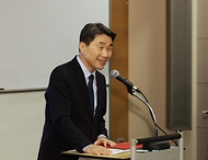 이주호 부총리 겸 교육부 장관이 24일 서울 중구 대한상공회의소에서 열린 ‘학생 마음건강교육 지원 논의를 위한 전문가 워크숍’에서 인사말을 하고 있다.