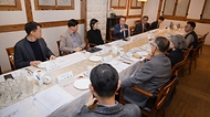 23일 서울에서 열린 ‘대한중소병원협회 간담회’는 정부의 필수의료 확충방안 등에 대해 대한중소병원협회의 의견을 청취하고, 정부의 정책 방향을 논의하기 위해 마련됐다.
