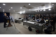 이종호 과학기술정보통신부 장관이 27일 서울 종로구 정부서울청사 본관 브리핑룸에서 ‘윤석열 정부 R&D 혁신방안 및 글로벌 R&D 추진전략’에 대해 발표하고 있다.
