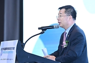 강경성 산업통상자원부 2차관이 28일 서울 영등포구 글래드호텔에서 열린 ‘2023 핵심광물재자원화포럼 정기총회 및 세미나’에 참석해 축사를 하고 있다.