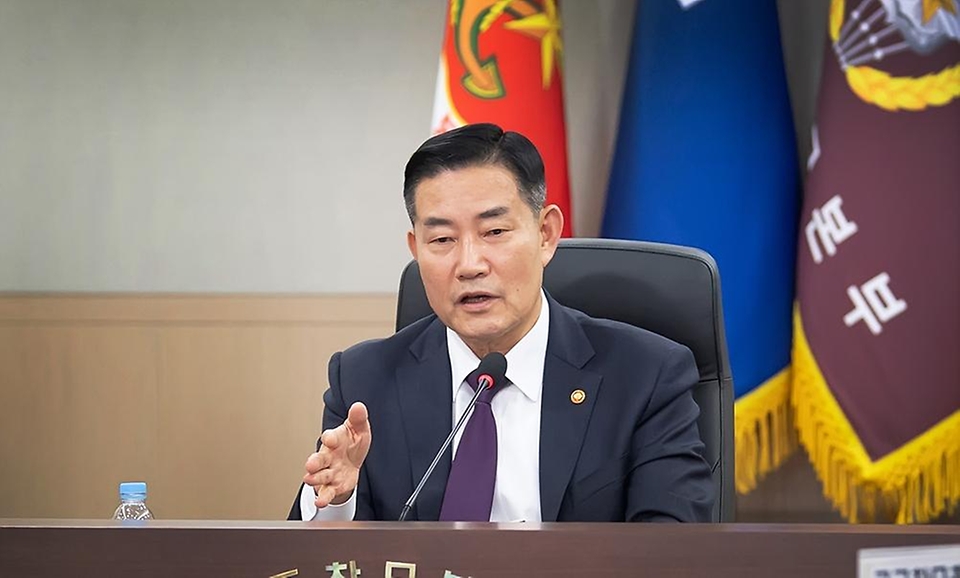 신원식 국방부 장관이 28일 서울 용산구 국방부 청사에서 열린 ‘전군 주요 지휘관 회의’에서 발언하고 있다.