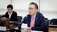 박민수 보건복지부 2차관이 28일 서울 서초구 국제전자센터에서 열린 ‘2023년 제24차 건강보험정책심의위원회’에서 발언하고 있다.
