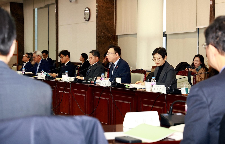 조규홍 보건복지부 장관이 15일 서울 종로구 정부서울청사에서 열린 ‘2023년 제6차 기금운용위원회’에서 발언하고 있다.