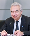 파티 비롤(Fatih Birol) 국제에너지기구(IEA) 사무총장이 13일(현지시간) 프랑스 파리 경제협력개발기구(OECD) 본부 회의실에서 한-IEA 간 CFE(무탄소에너지) 공동연구 추진과 청정에너지 확대를 위한 협력 방안 등의 의제를 논의하고 있다.