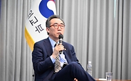 조태열 외교부 장관이 16일 서울 종로구 정부서울청사에서 열린 ‘외교부 2030자문단 출범식’에서 인사말을 하고 있다.