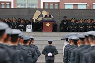 한덕수 국무총리가 29일 경북 영천시 육군3사관학교에서 열린 제59기 졸업 및 임관식에 참석해 축사하고 있다.