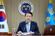윤석열 대통령이 26일 서울 용산 대통령실 청사에서 열린 ‘제14회 국무회의’에서 발언하고 있다.