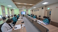 이희완 국가보훈부 차관이 1일 오전 대전보훈병원을 방문하여 의료계 집단행동 관련해 비상 진료체계 대응현황을 보고 받고 있다.