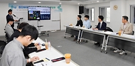 김윤상 기획재정부 차관이 3일 서울 동대문구 서울바이오허브를 방문해 바이오 R&D 현장 간담회를 주재하고 있다.
