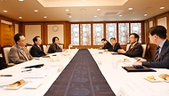 최상목 경제부총리 겸 기획재정부 장관이 4일 서울 종로구 정부서울청사에서 열린 ‘제1차 대외경제자문회의’를 주재하고 있다. 