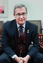 혼 마이클 L.맥도널드(Hon.Michael L.MacDonald) 캐나다 상원이 5일 서울 종로구 정부서울청사에서 강경성 산업통상자원부 1차관과 면담하고 있다.