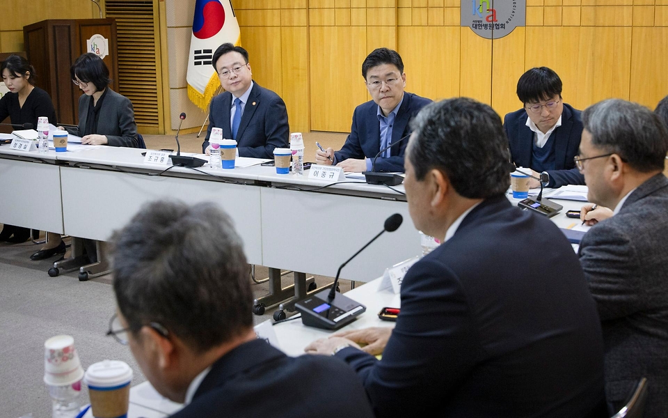 조규홍 보건복지부 장관이 3일 서울 마포구 대한병원협회에서 열린 간담회에서 발언하고 있다. 