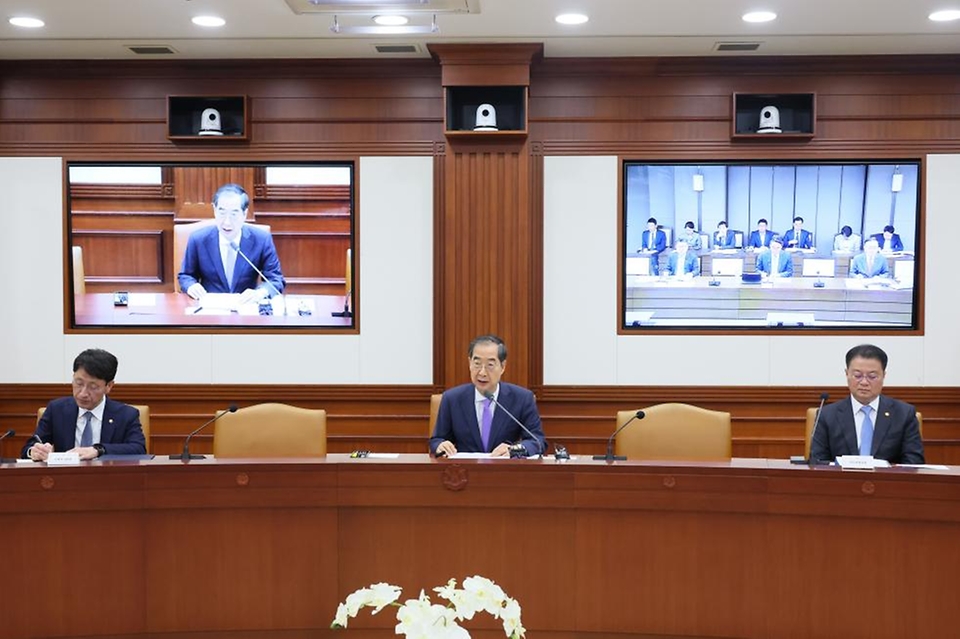 한덕수 국무총리가 18일 서울 종로구 정부서울청사에서 열린 ‘제37회 국정현안관계장관회의’에서 발언하고 있다. 