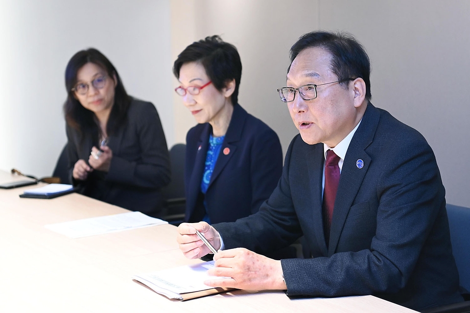 정인교 산업통상자원부 통상교섭본부장은 2일(현지시간) 파리 OECD 회의실에서 열린 ‘디지털경제동반자협정(DEPA) 발효 기념식’에서 발언하고 있다.