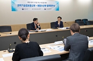 강도현 과학기술정보통신부 제2차관이 2일 서울 종로구 정부서울청사에서 열린 ‘해양 분야 디지털 혁신 촉진을 위한 업무협약식’에서 발언하고 있다.