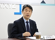 이주호 사회부총리 겸 교육부 장관이 13일 서울 영등포구 한국교육시설안전원에서 ‘대한민국 수학교육상’ 지원을 위해 열린 ‘교육부-두산연강재단-한국과학창의재단 업무협약식’에 참석해 인사말을 하고 있다. 
