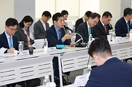 김주현 금융위원회 위원장이 16일 오전 서울 마포구 마포 프론트원에서 개최한 벤처기업 현장 간담회에서 모두발언을 하고 있다.