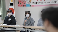 강정애 국가보훈부 장관이 어버이날을 맞아 보호자가 없어 무의탁 시설에 계시는 국가유공자분들께 감사의 마음을 전달하기 위해 3일 오전 경기도 수원 보훈원에 방문하여 인사말을 하고 있다.