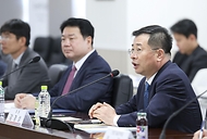 강경성 산업통상자원부 제1차관이 28일 정부세종청사 중소벤처기업부 대회의실에서 열린 ‘제2차 산업통상자원부-중소벤처기업부 정책협의회’에서 인사말을 하고 있다.