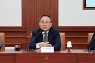 고기동 행정안전부 차관이 28일 서울 종로구 정부서울청사에서 열린 ‘전산사고 재발방지 대책 관련 민간전문가 토론회’에서 모두발언을 하고 있다. 