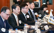 안덕근 산업통상자원부 장관이 31일 서울 중구 롯데호텔에서 열린 ‘제12차 한-우즈베키스탄 무역경제공동위원회’에서 발언하고 있다.
