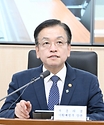 최상목 경제부총리 겸 기획재정부 장관이 3일 정부세종청사에서 열린 ‘경제관계장관회의’를 주재하며 발언하고 있다.
